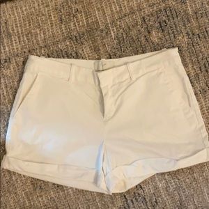 Joie white cuffed shorts size 8